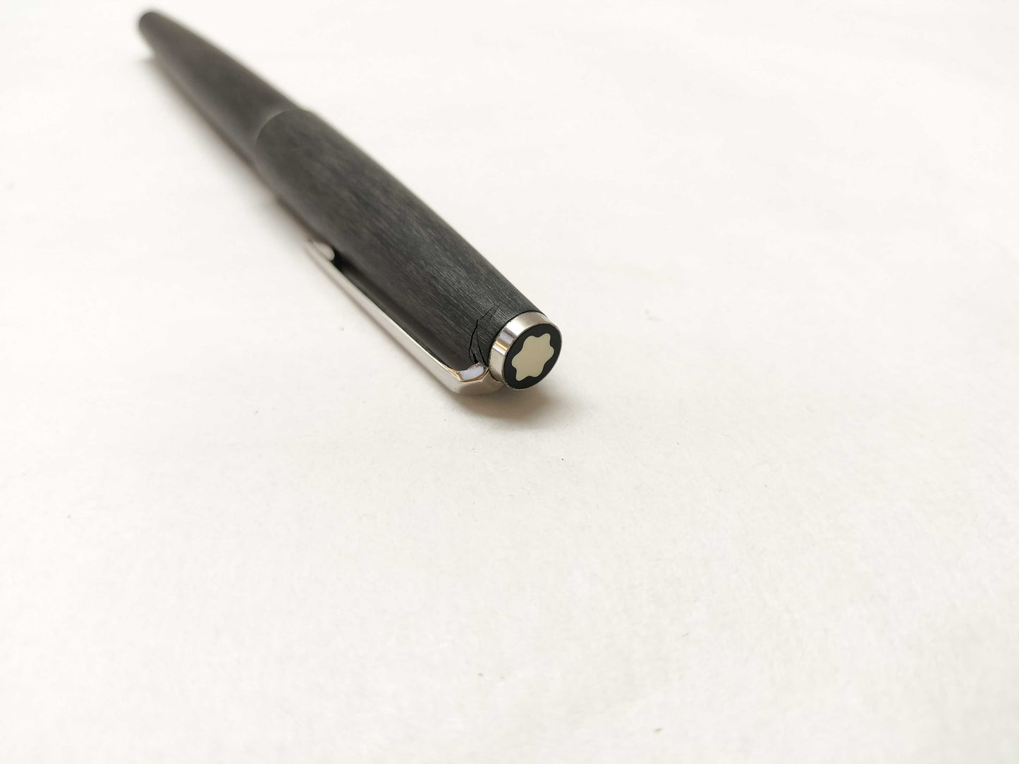 MONTBLANC Montblanc 585 Fountain Pen Pens & Fountain Pens