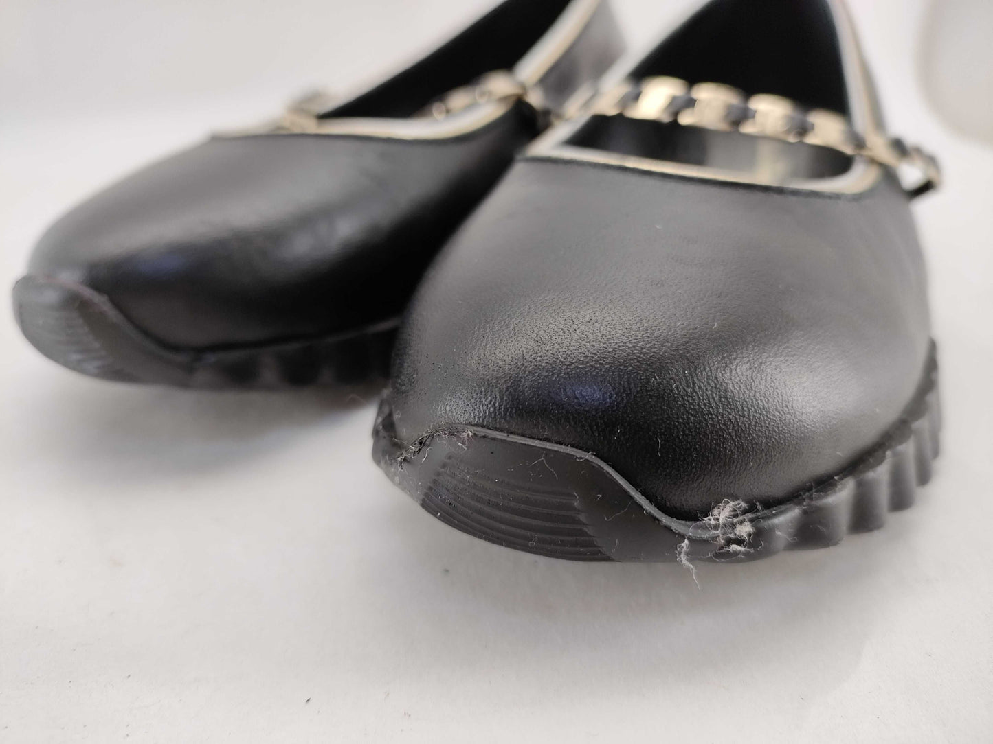 Salvatore Ferragamo Vara Vara Chain Pumps