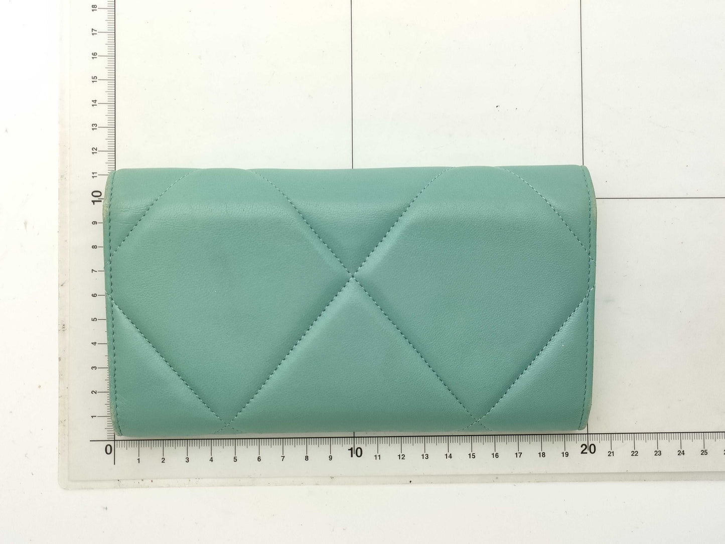 CHANEL Chanel 19 Long Wallet Light Green Wallet