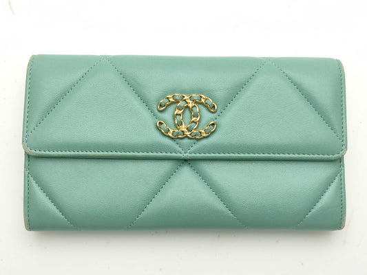 CHANEL Chanel 19 Long Wallet Light Green Wallet