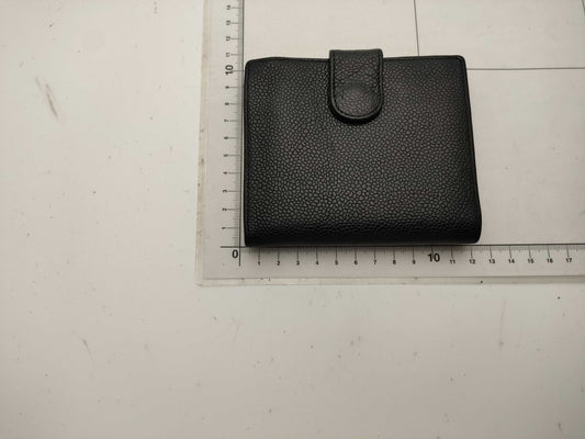 CHANEL Caviar Skin Wallet