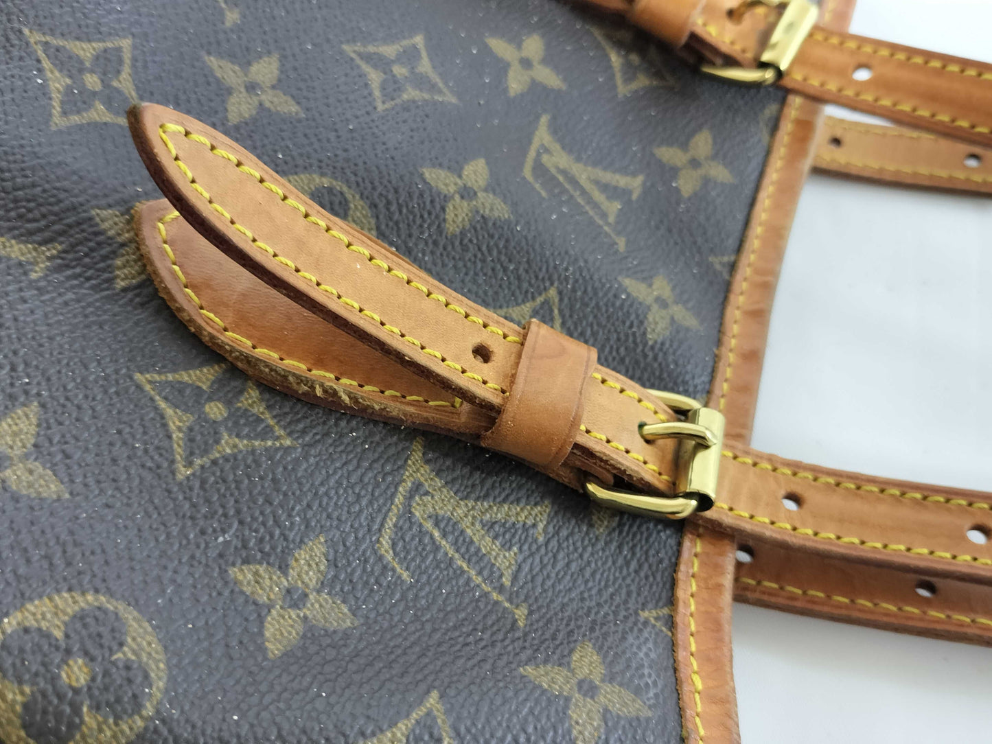 LOUIS VUITTON Monogram Bucket PM Tote Bag with Pouch