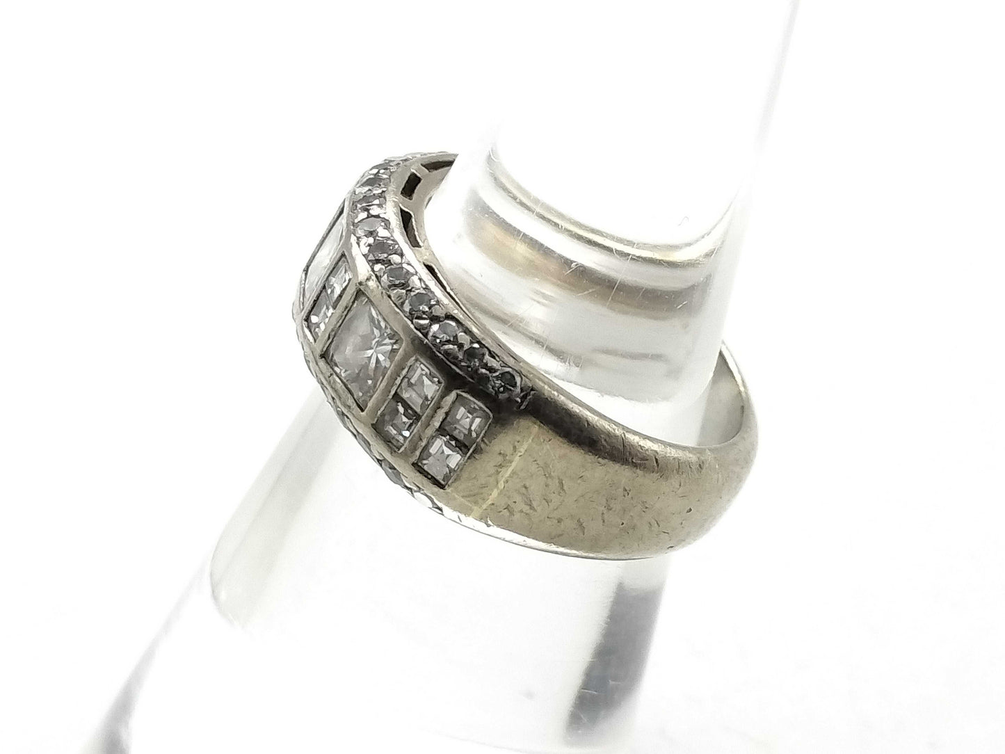 Diamond 750 8.5g Ring