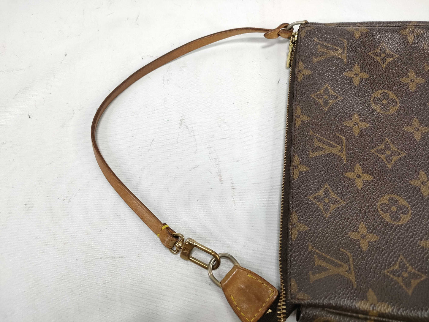 LOUIS VUITTON Monogram Accessoires Handbag