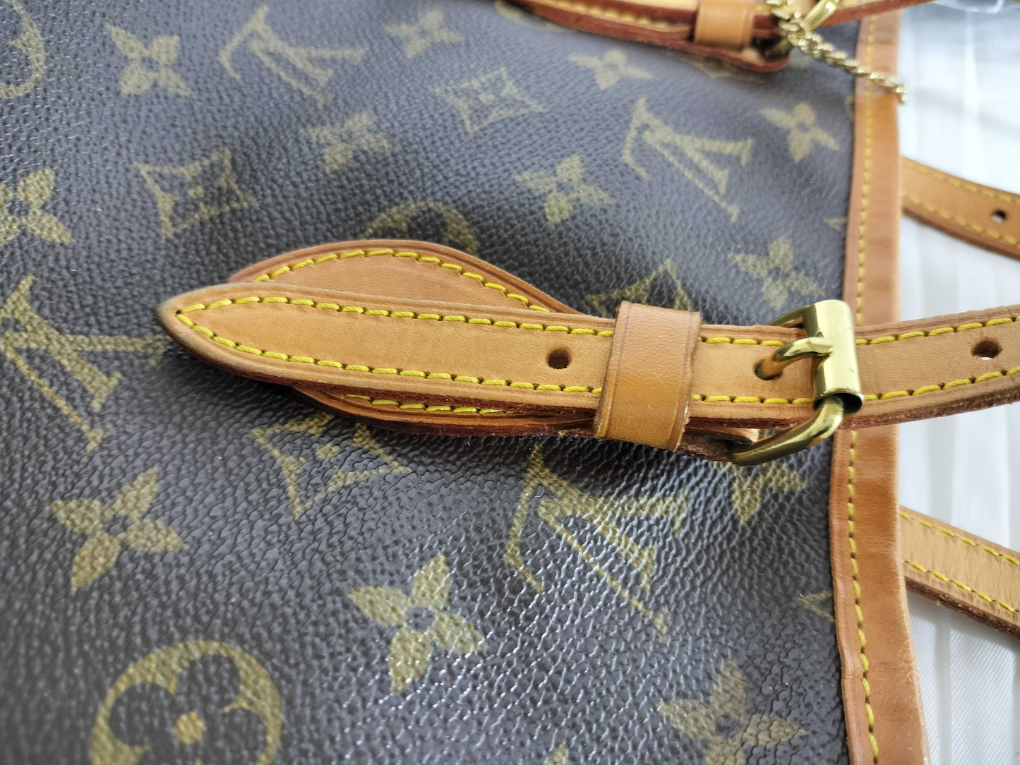 LOUIS VUITTON Monogram Bucket PM Tote Bag with Pouch