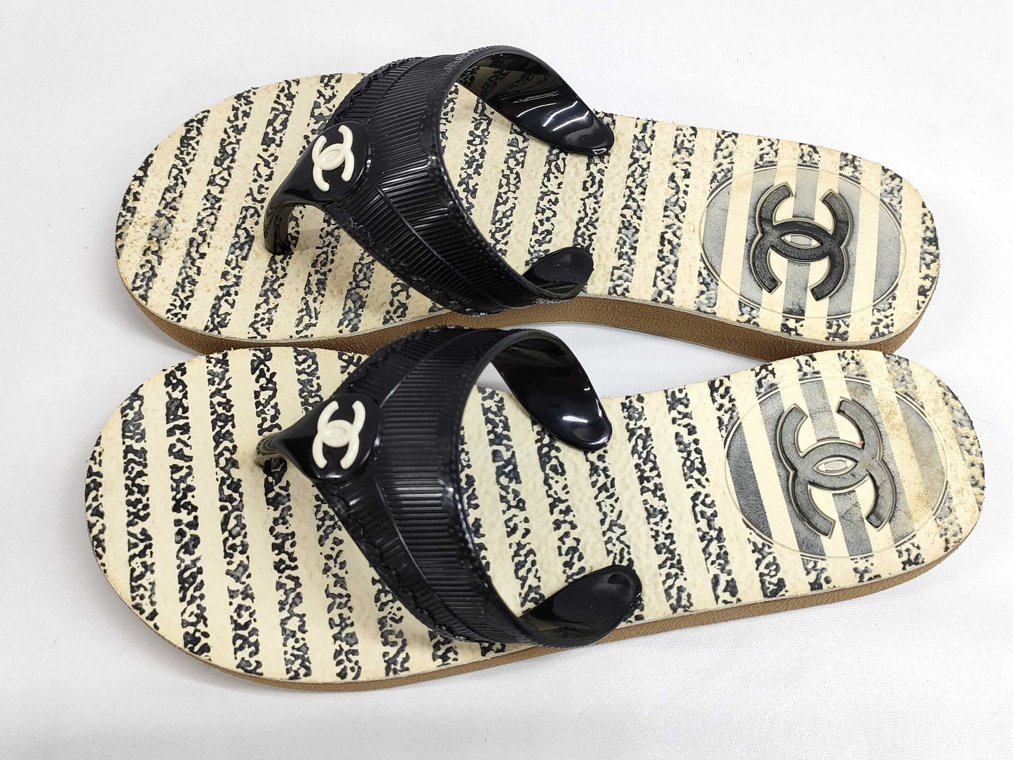 CHANEL Coco Mark Sandals