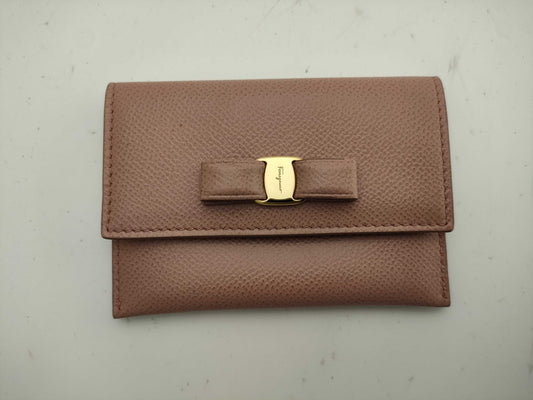 Salvatore Ferragamo Vara Card Case, Pink. Card Case, Pass Case, Business Card Case.