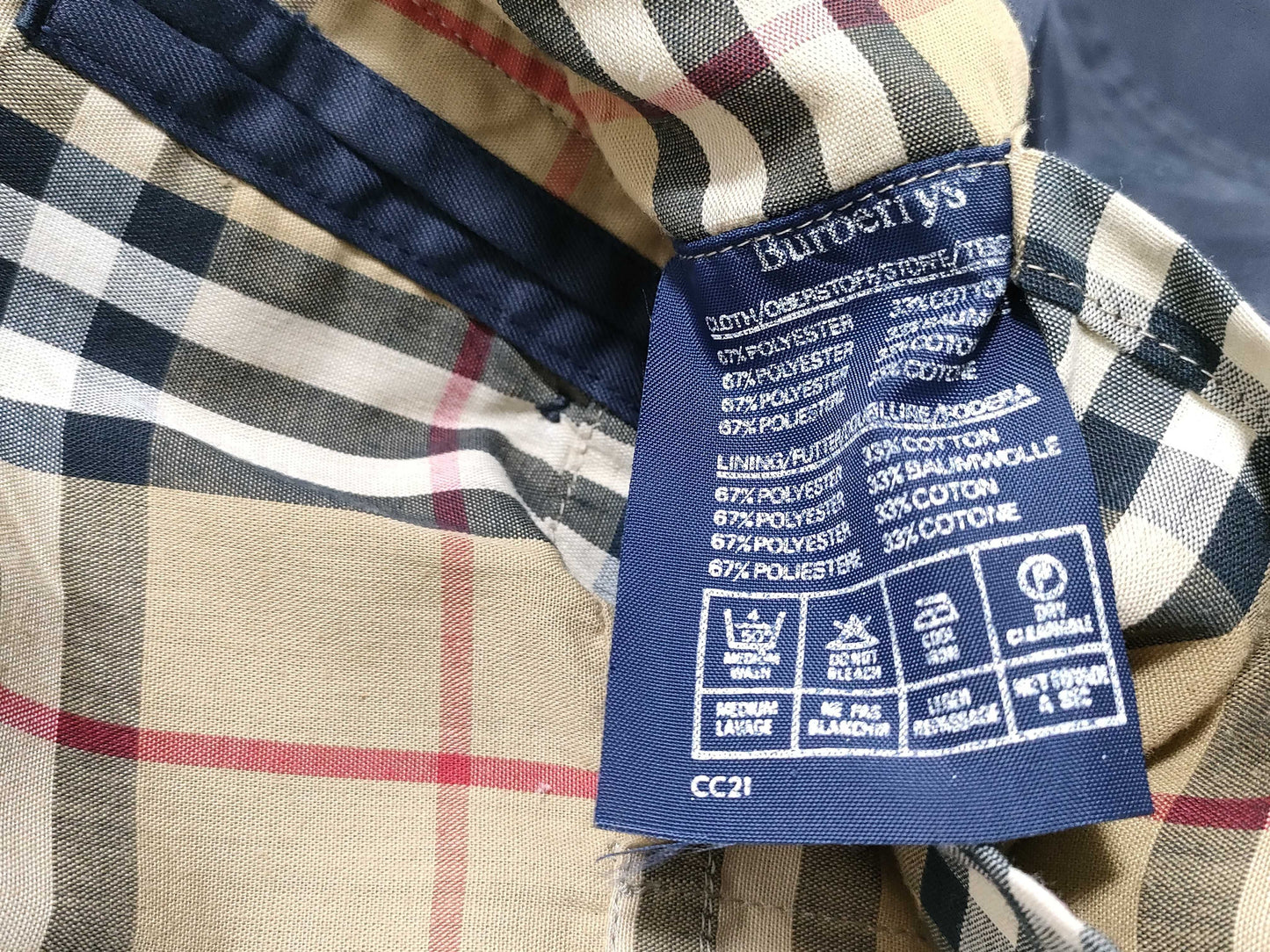 BURBERRY Burberrys trench coat with Nova check lining
