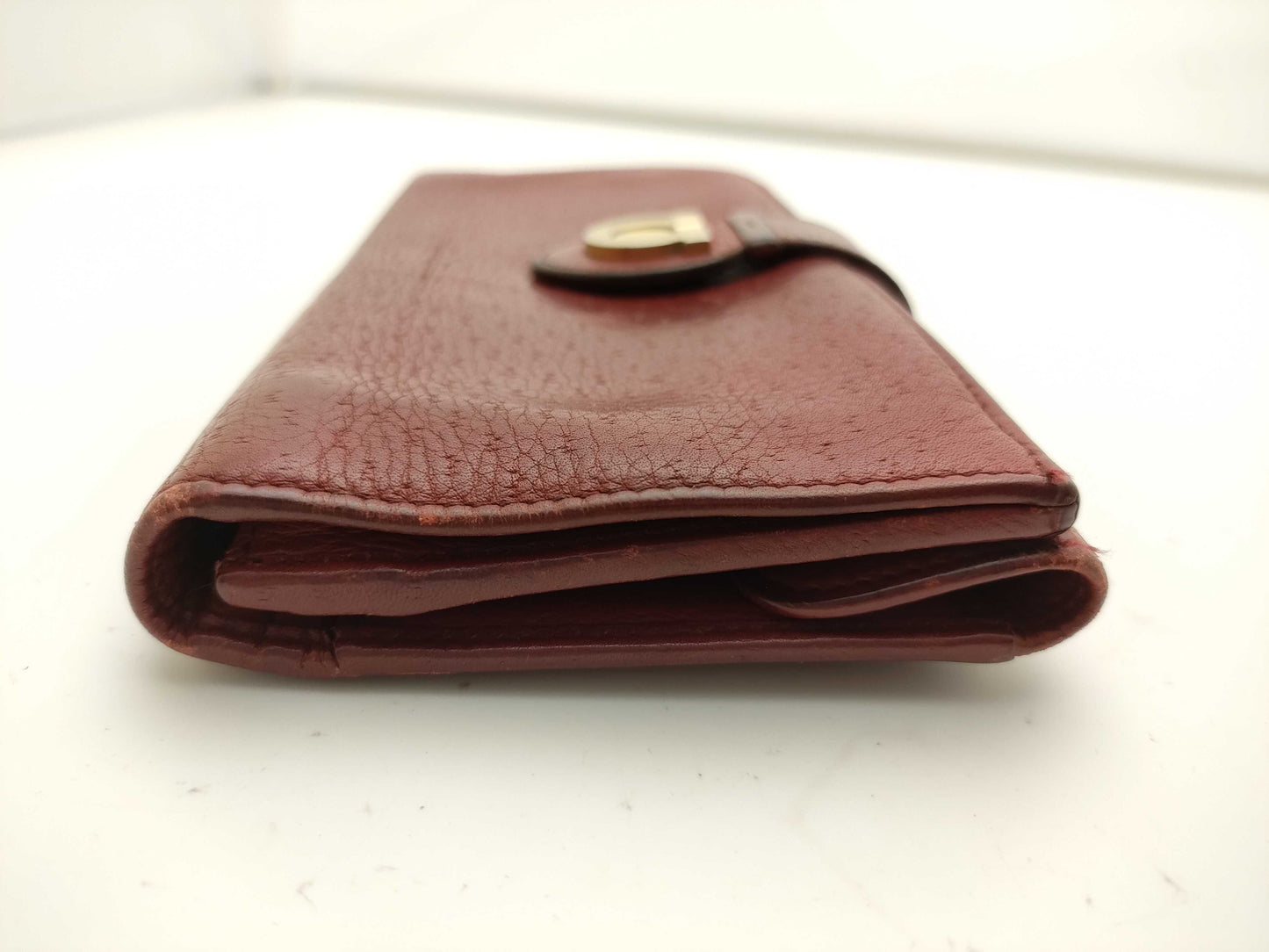 Salvatore Ferragamo Gancini Long Wallet/Red/Center Clasp Wallet