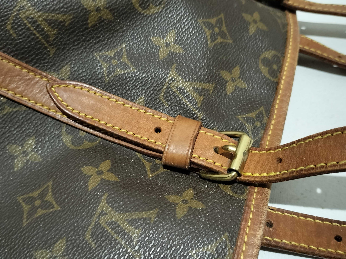 LOUIS VUITTON Monogram Bucket GM Tote Bag