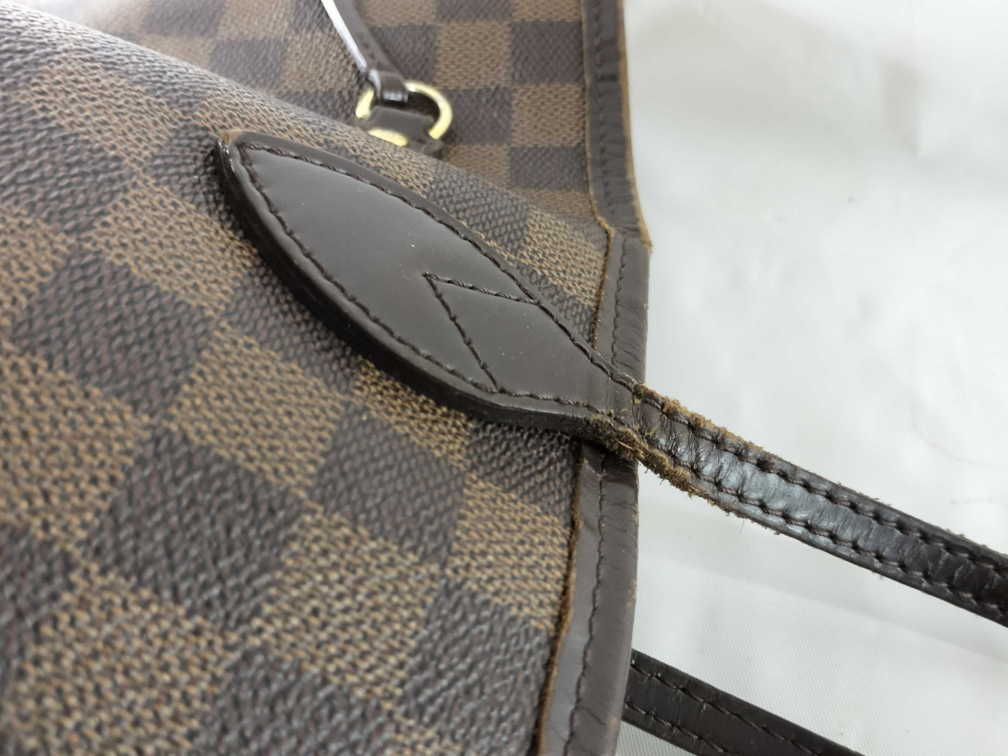 LOUIS VUITTON Damier Neverfull MM Tote Bag
