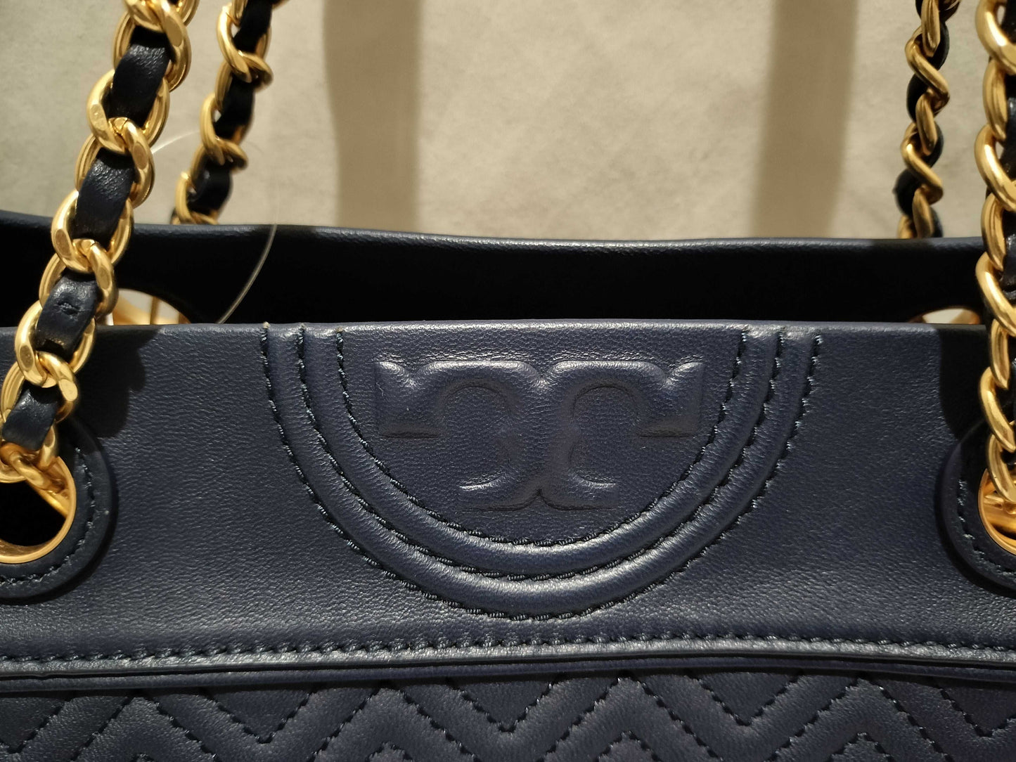 Tory Burch Fleming/Leather Shoulder Bag