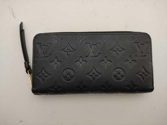 LOUIS VUITTON Monogram Empreinte Zippy Wallet