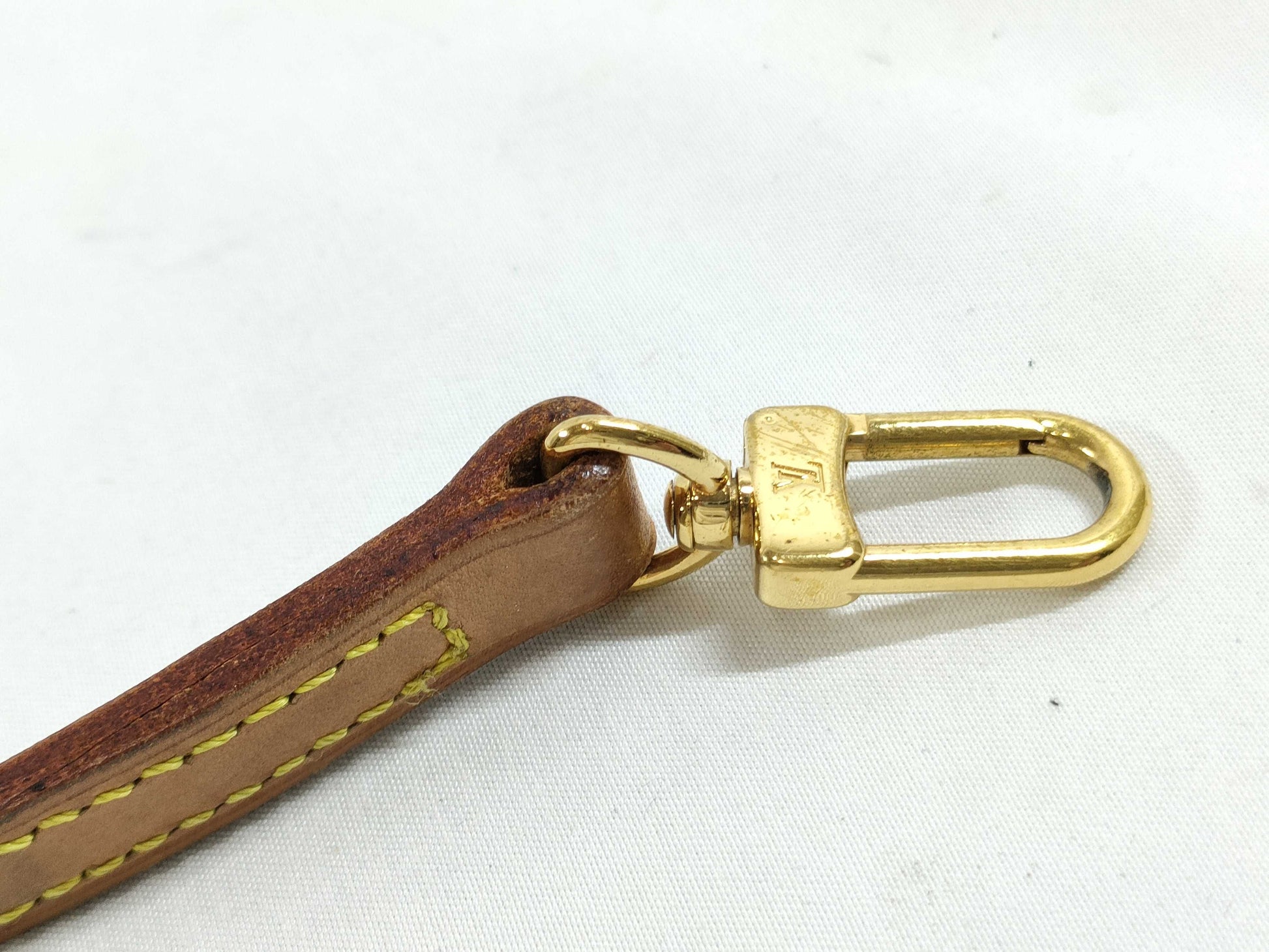 LOUIS VUITTON Natural Leather Shoulder Strap Other Accessories
