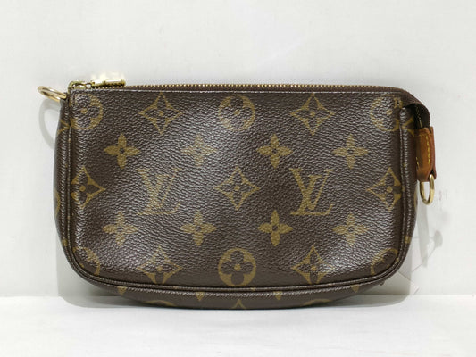 LOUIS VUITTON Monogram Pouch Pouch