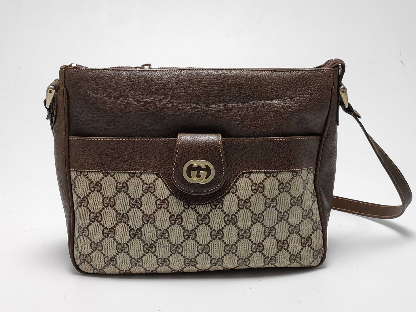 GUCCI GG Supreme Old Logo Hardware Shoulder Bag