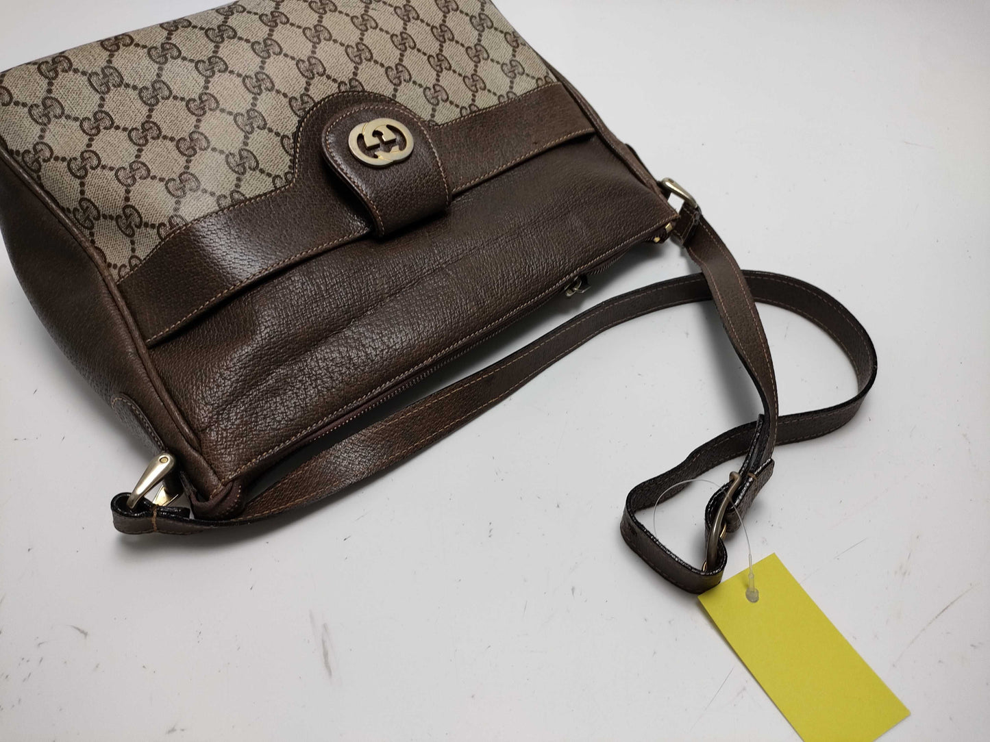 GUCCI GG Supreme Old Logo Hardware Shoulder Bag