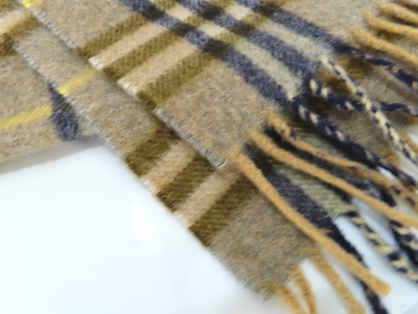 Burberrys 100% Cashmere Scarf