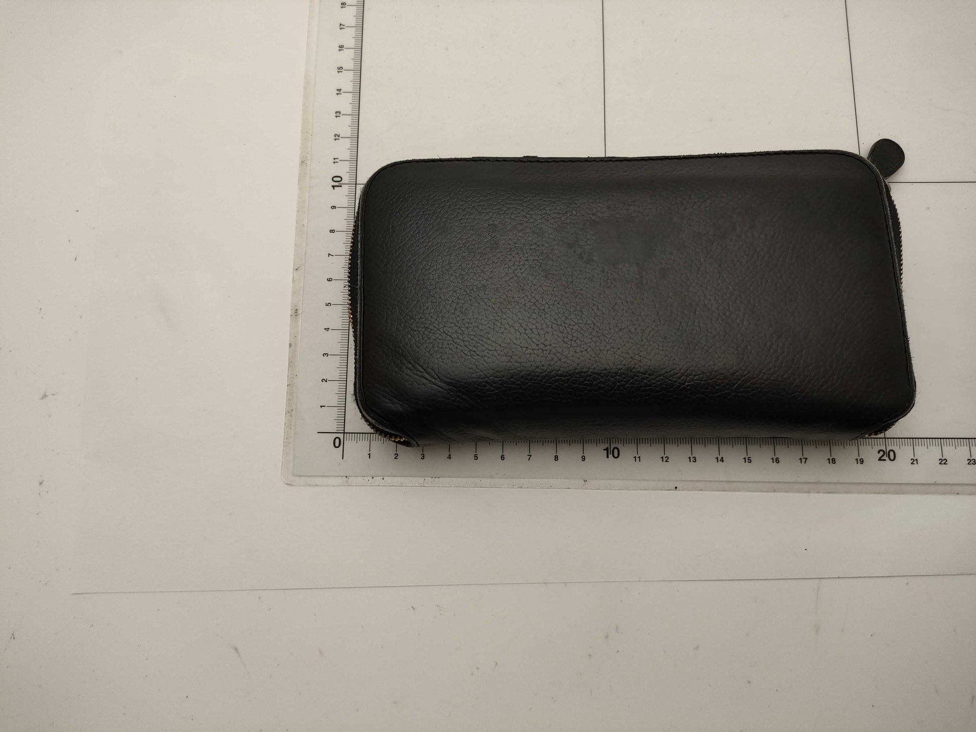 BALENCIAGA 594290 Round Zip Long Wallet