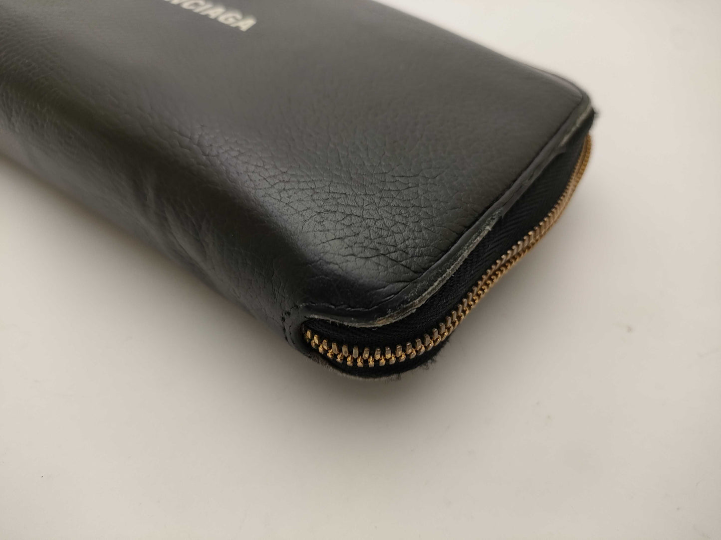 BALENCIAGA 594290 Round Zip Long Wallet