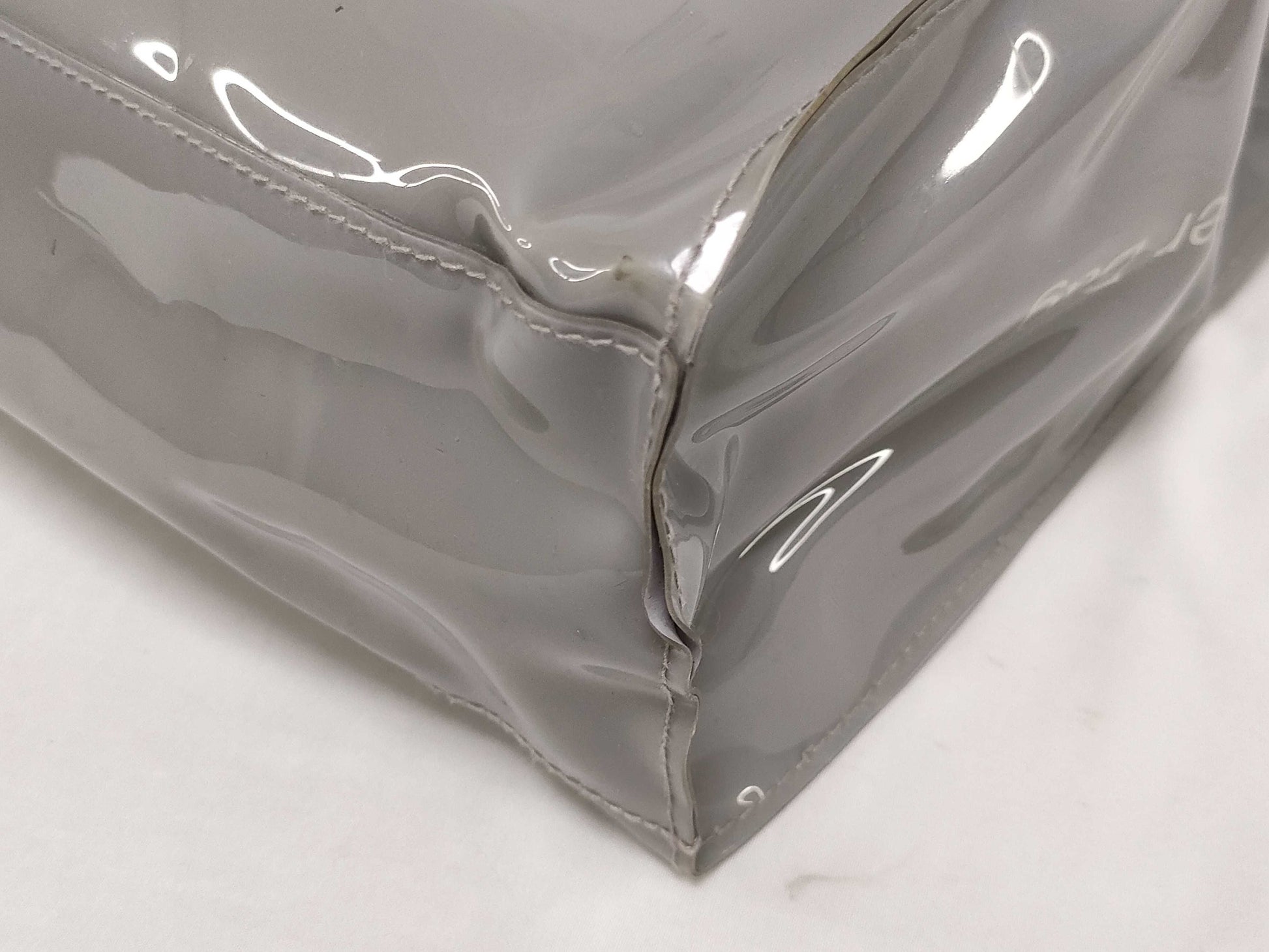 Prada/Coach/Furla handbags