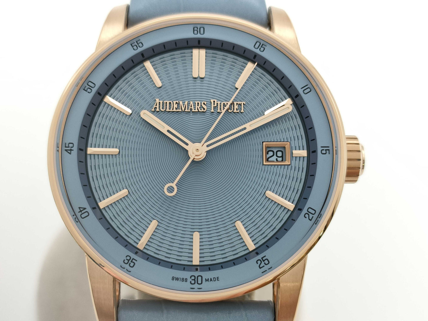 AUDEMARS PIGUET 77410OR.OO.A344CR.01 FX2776J Blue Dial Men's Watch