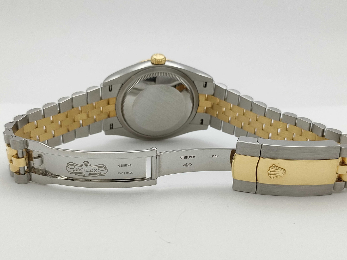 ROLEX 126233NG V0013556 White Shell Dial Men's Watch