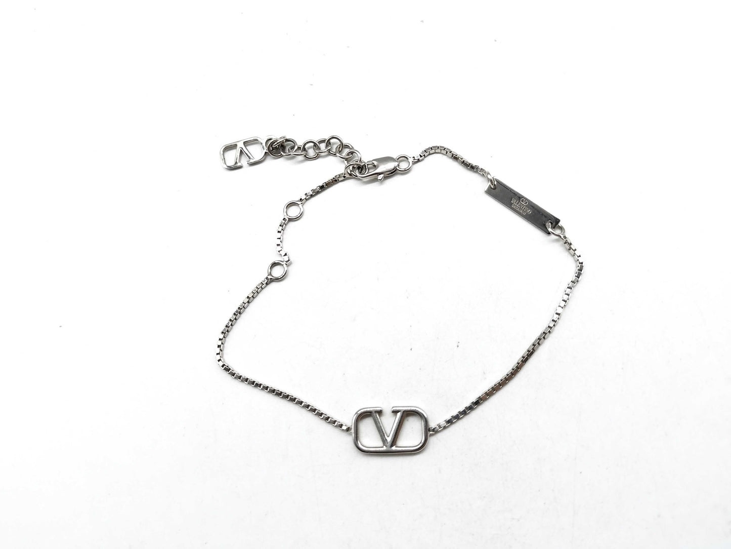 VALENTINO V Logo Signature Bracelet Silver Bracelet/Bangle