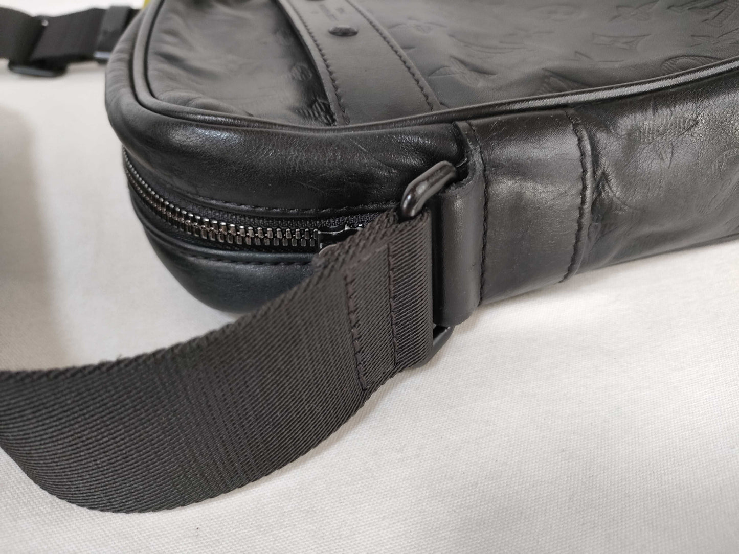 LOUIS VUITTON Monogram Danube M43681 Shoulder Bag