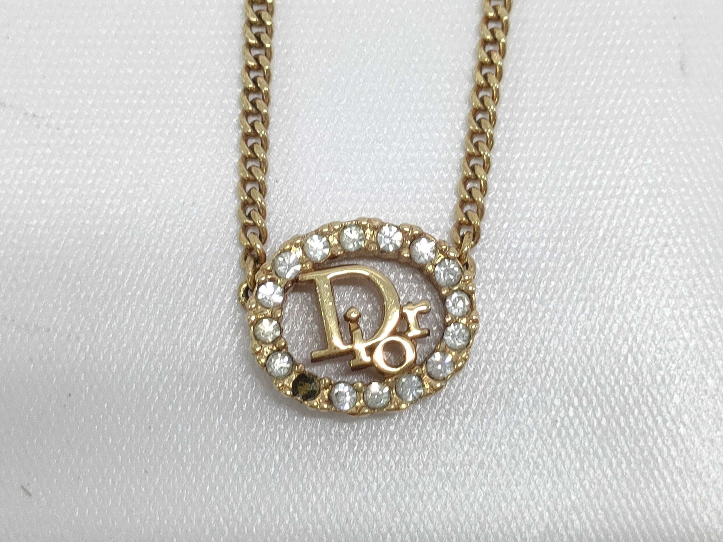 Dior logo necklace necklace