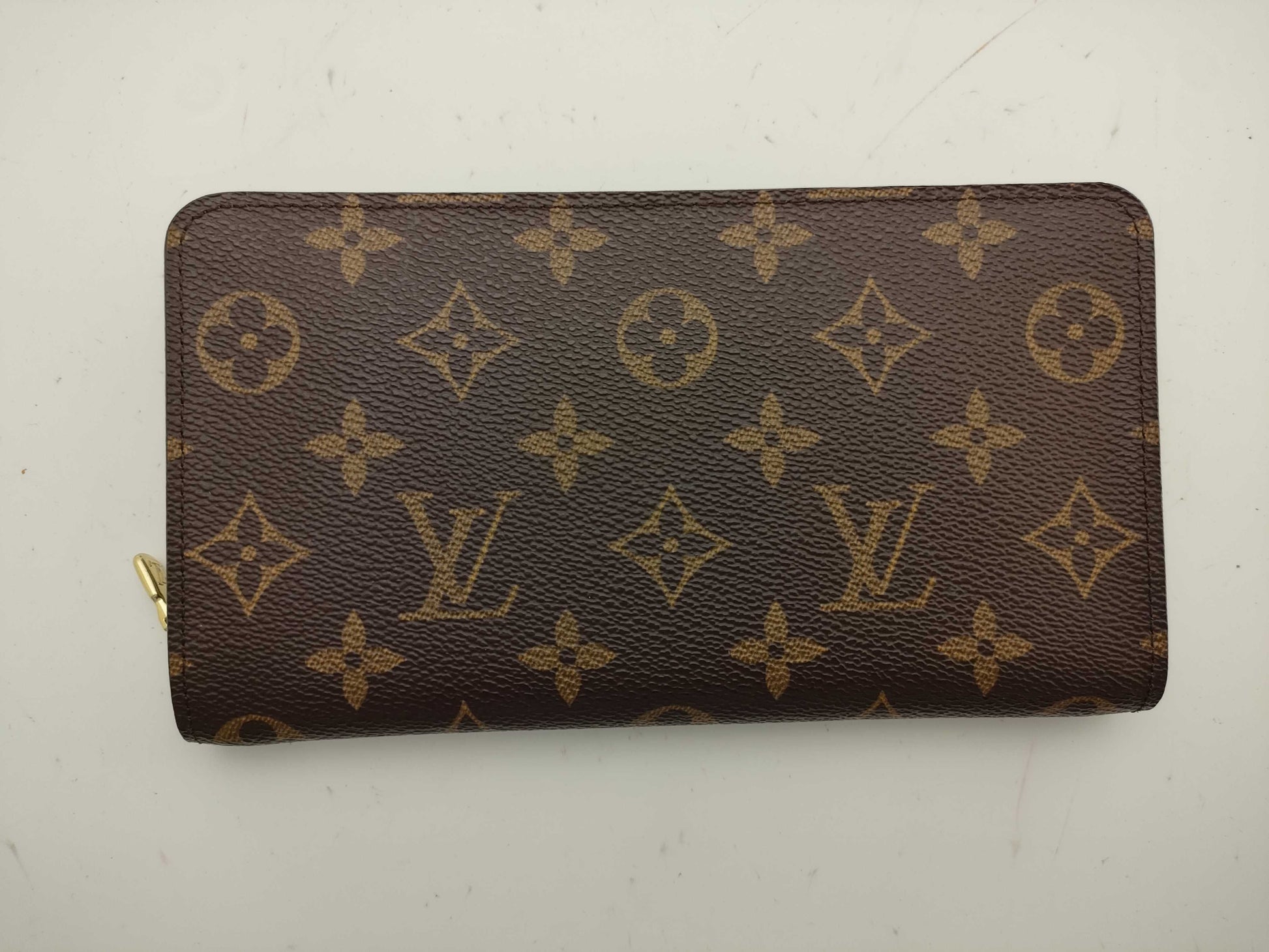 LOUIS VUITTON Monogram Porte Monnaie Zip Wallet