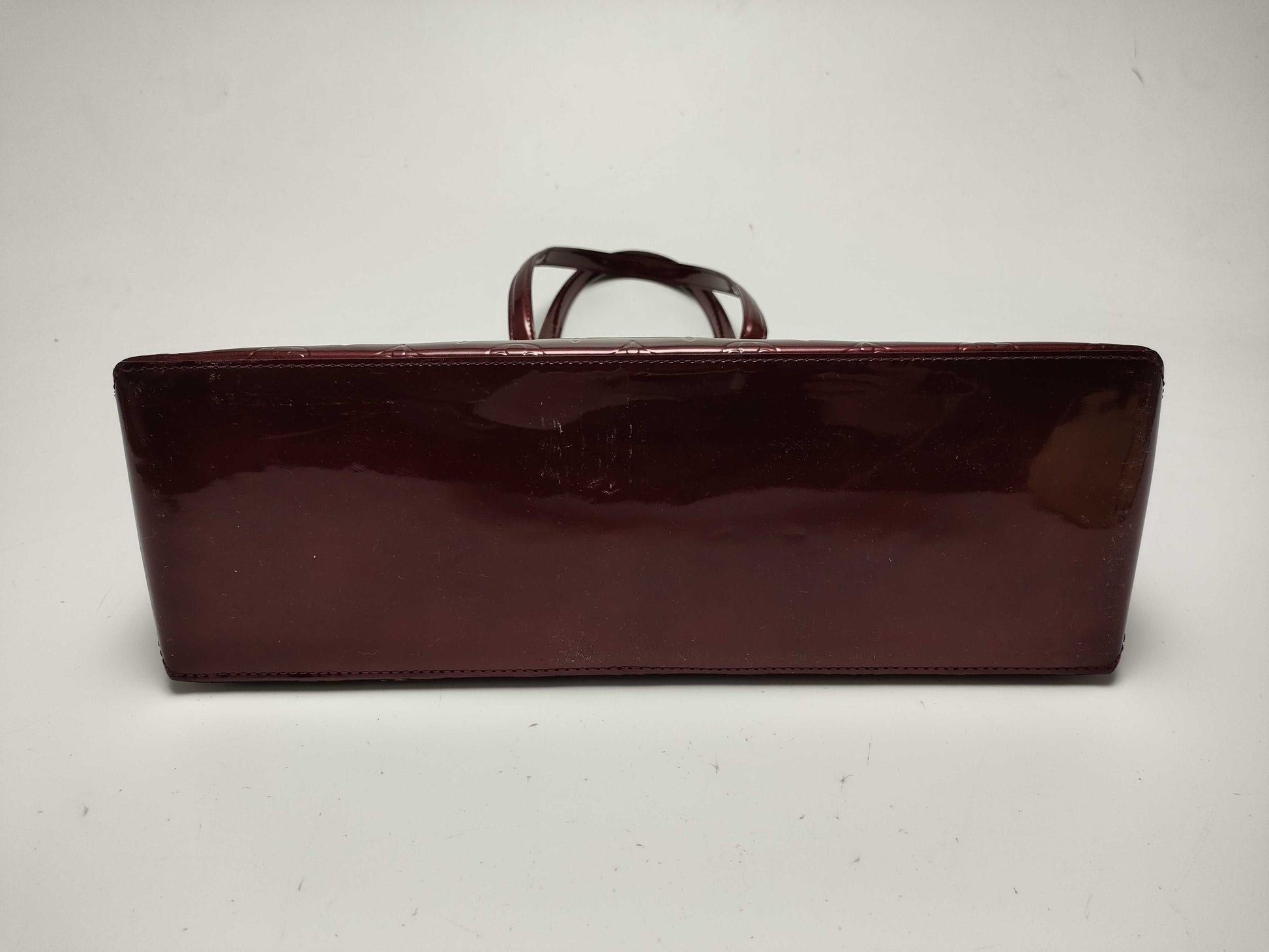 LOUIS VUITTON Vernis Wilshire MM Tote Bag