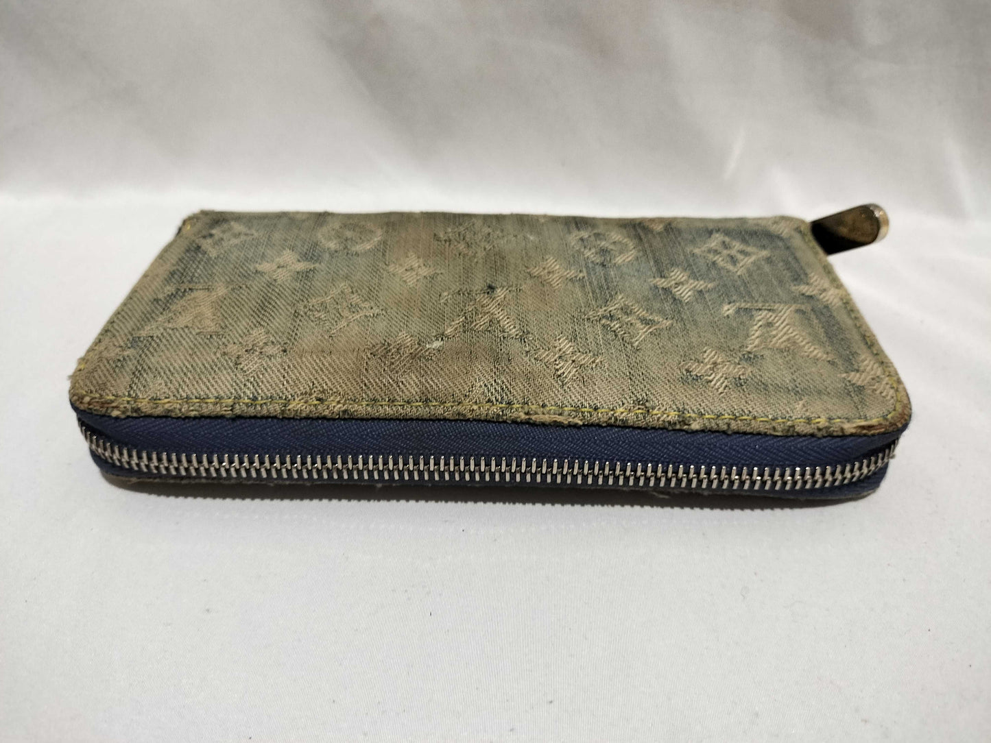 LOUIS VUITTON Monogram Denim Round Zippy Wallet