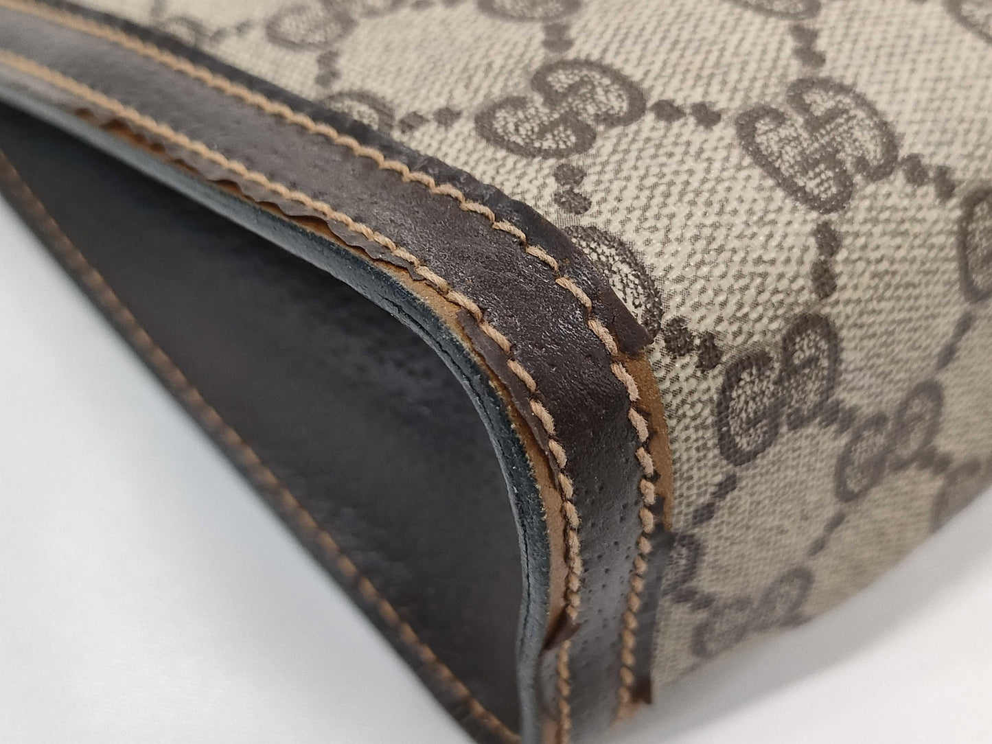 GUCCI GG Supreme Cherie Parfum Pouch