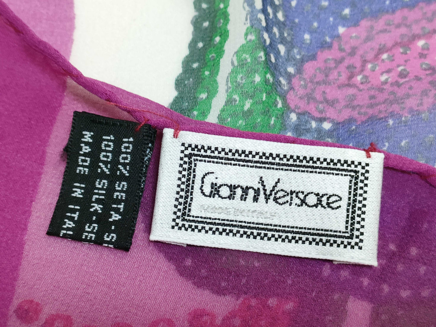 VERSACE Gianni Versace scarves and other accessories