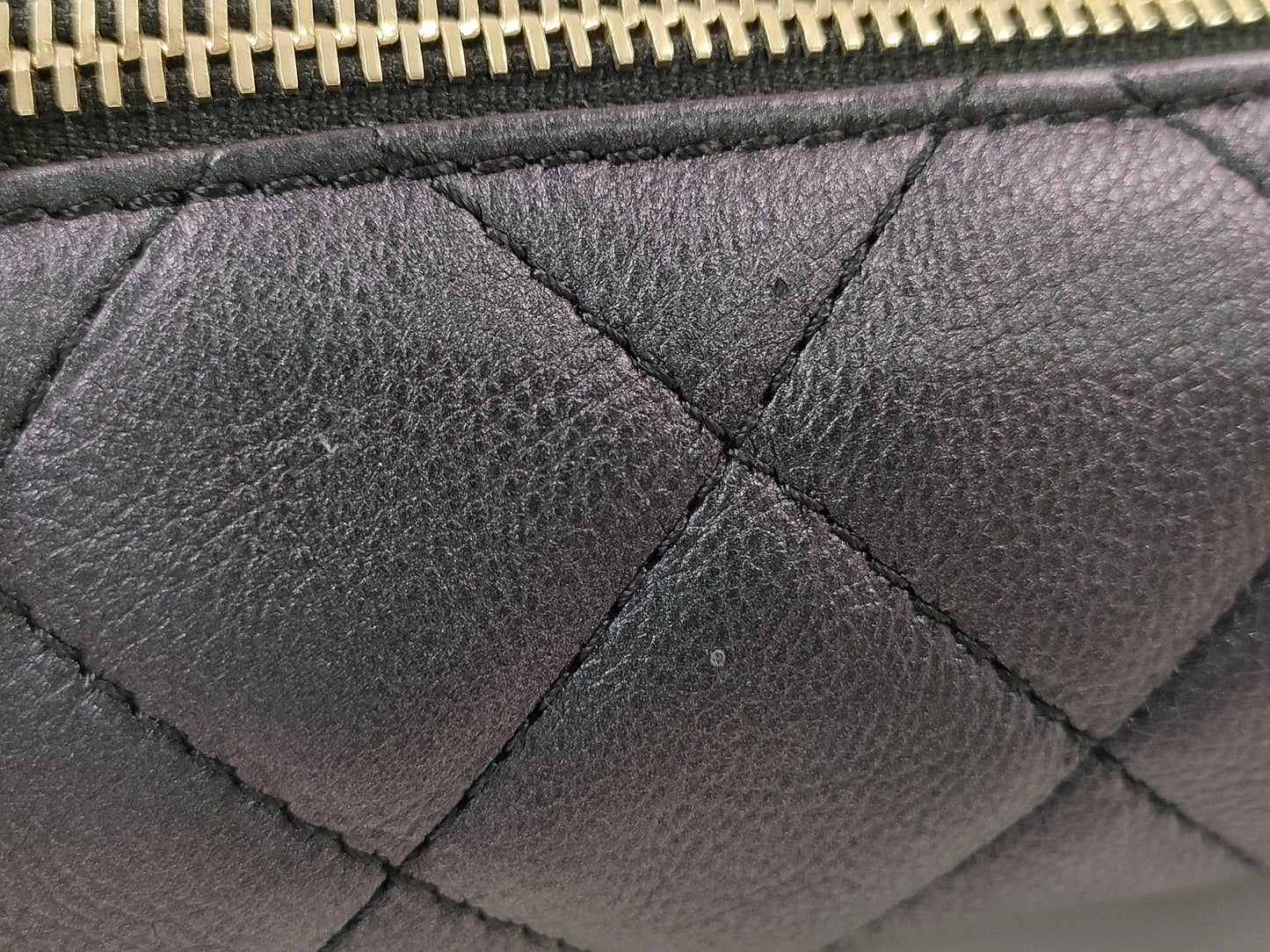 CHANEL Matelasse Caviar Skin Waist Bag
