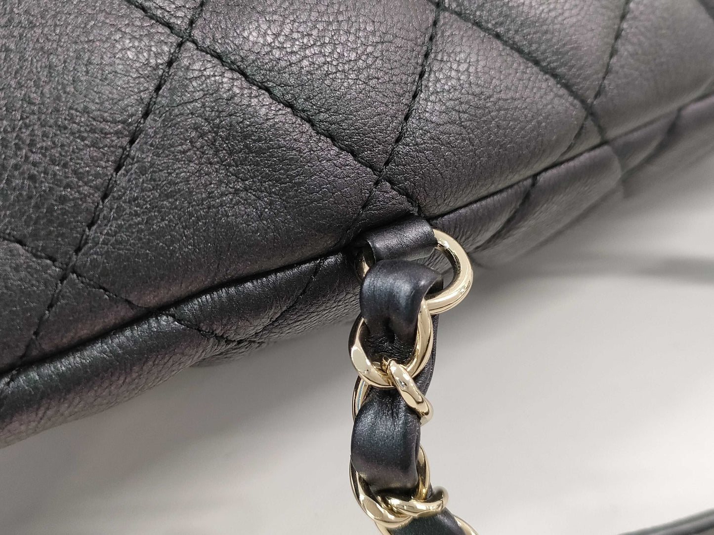 CHANEL Matelasse Caviar Skin Waist Bag