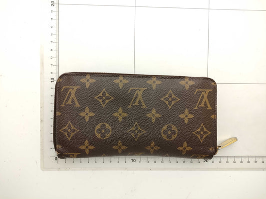 LOUIS VUITTON Monogram M60017 Zippy Wallet