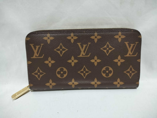 LOUIS VUITTON Monogram Zippy Wallet