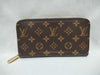 LOUIS VUITTON Monogram Zippy Wallet