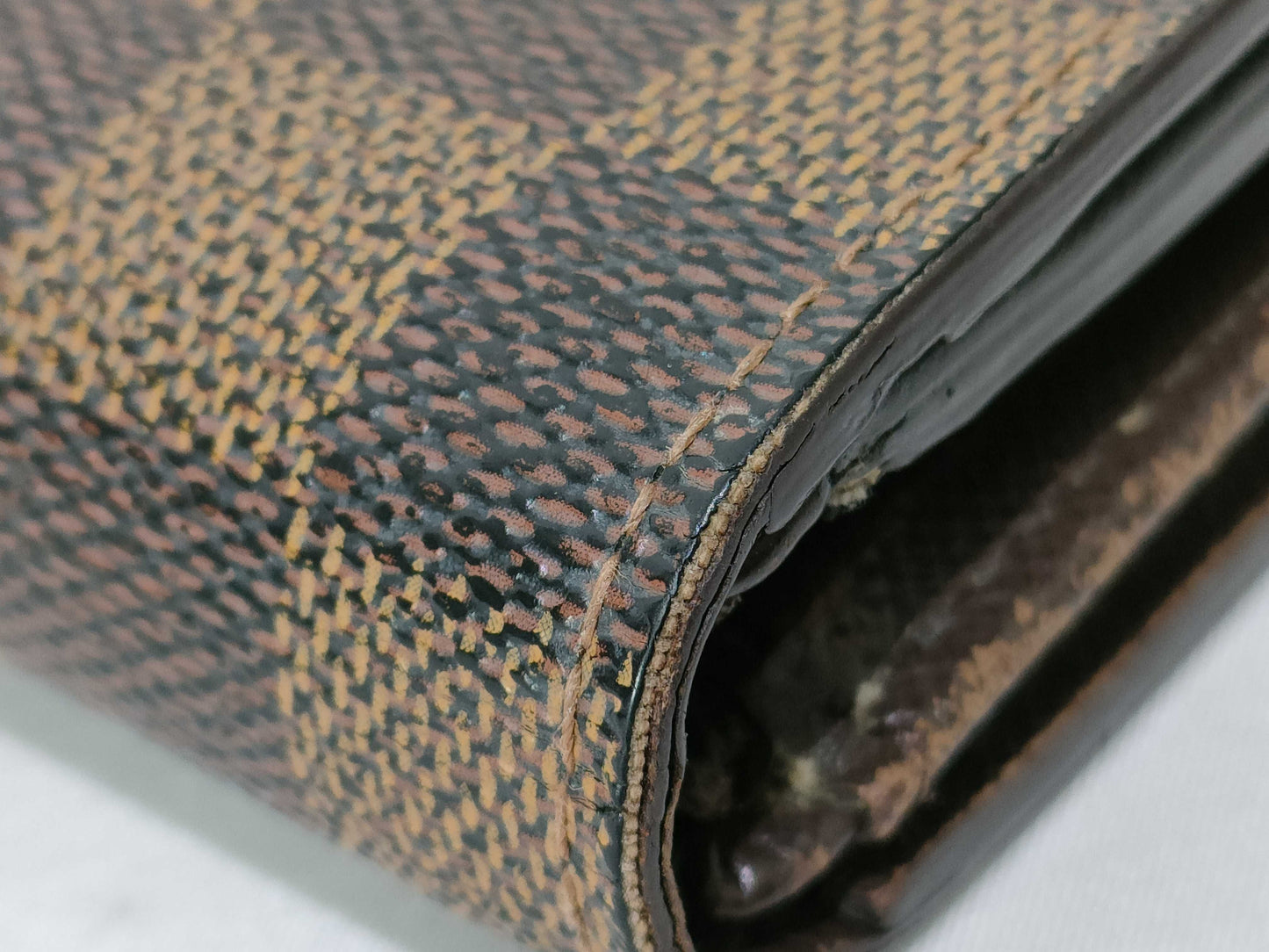 LOUIS VUITTON Damier N61736 Portefeuille Tresor Wallet