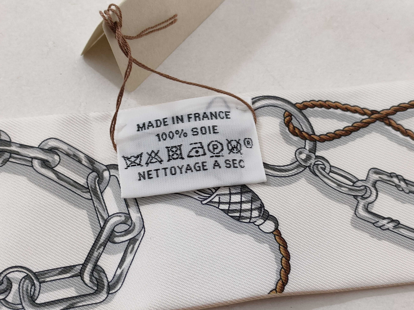 HERMES Twilly C'est La Fit/2025 Scarf