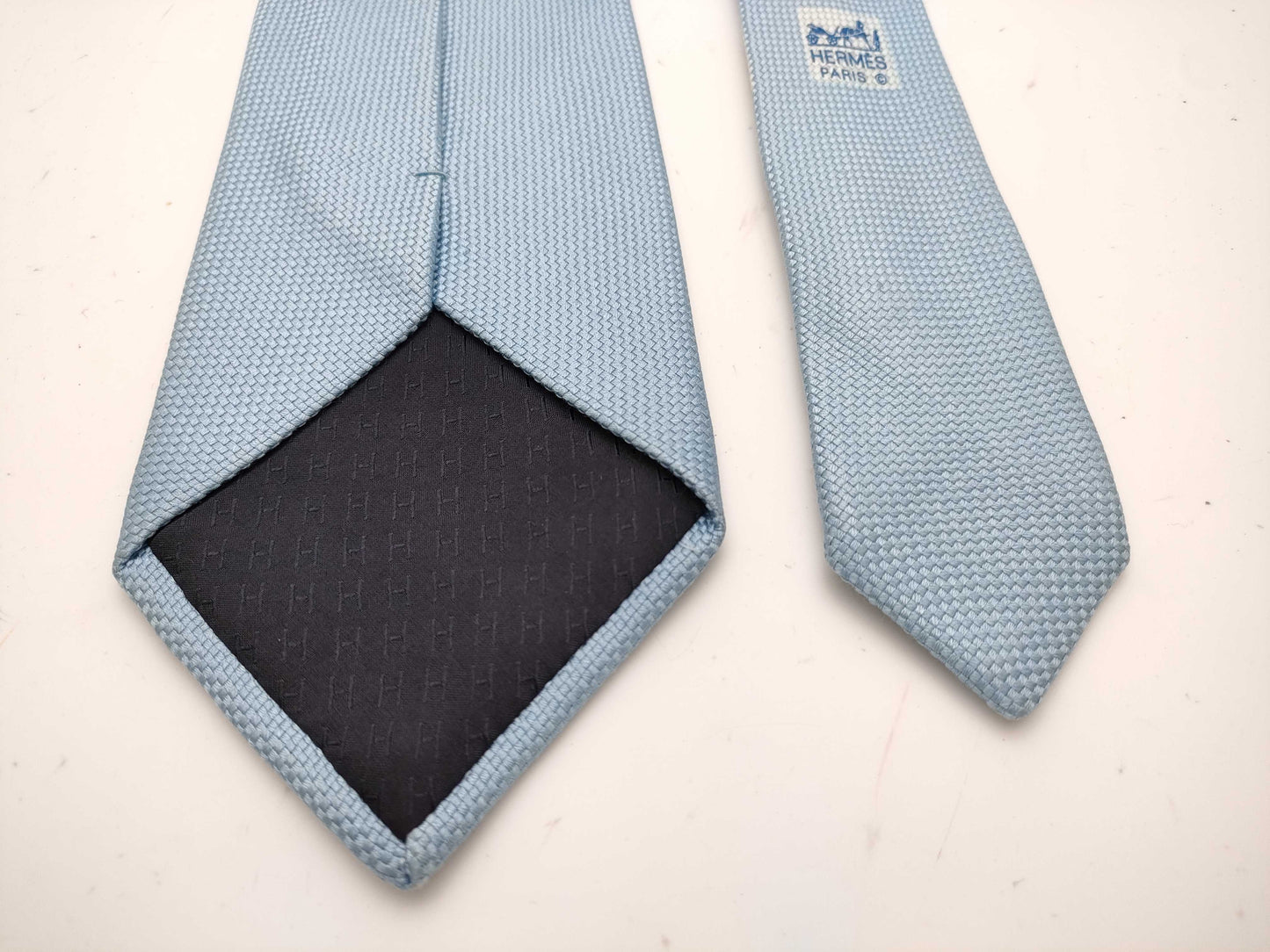 HERMES tie