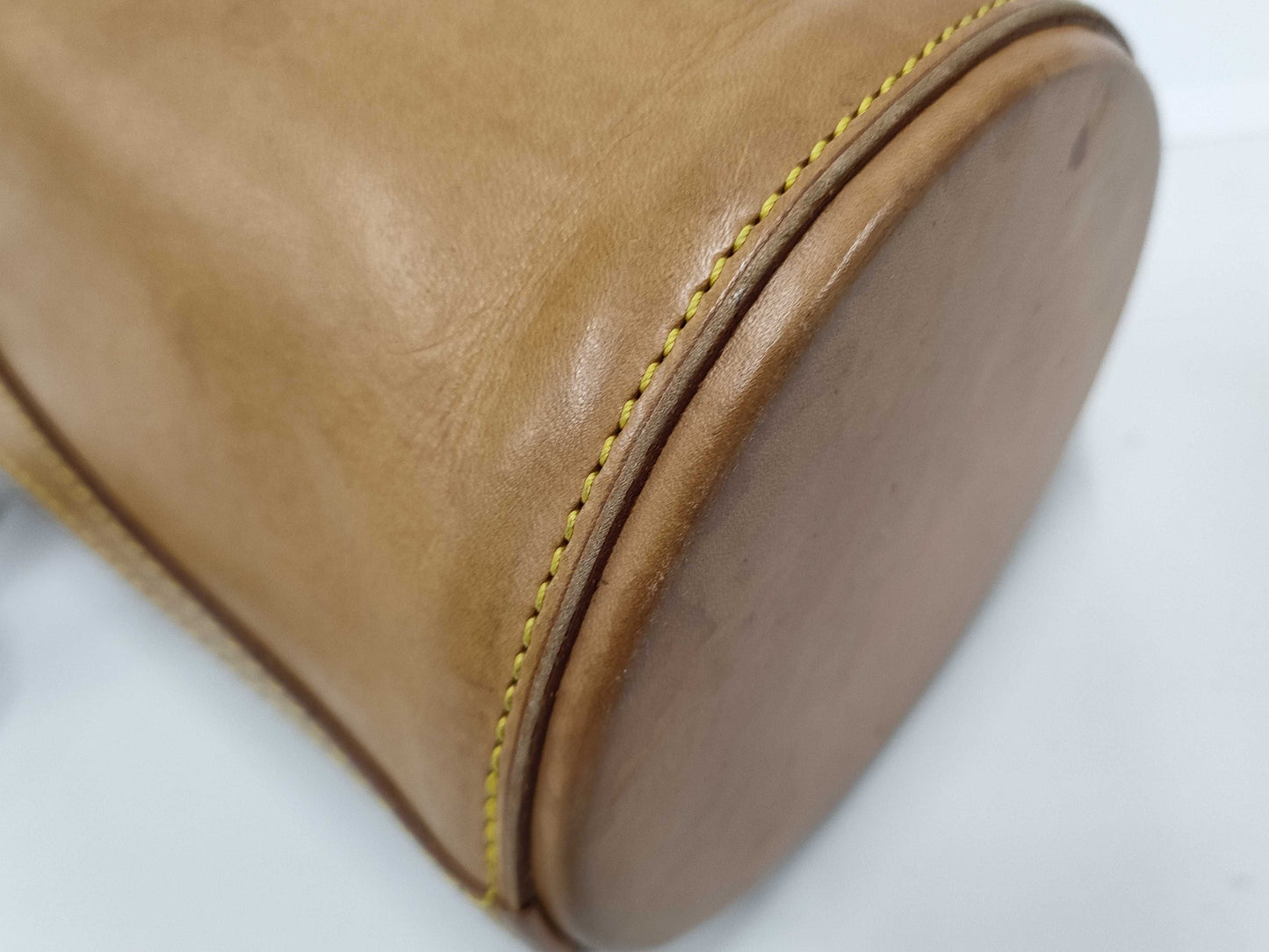 LOUIS VUITTON Dom Perignon case with stains inside Other accessories