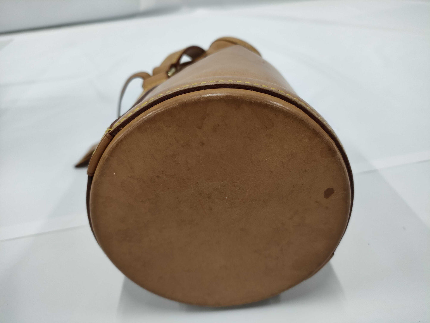 LOUIS VUITTON Dom Perignon case with stains inside Other accessories