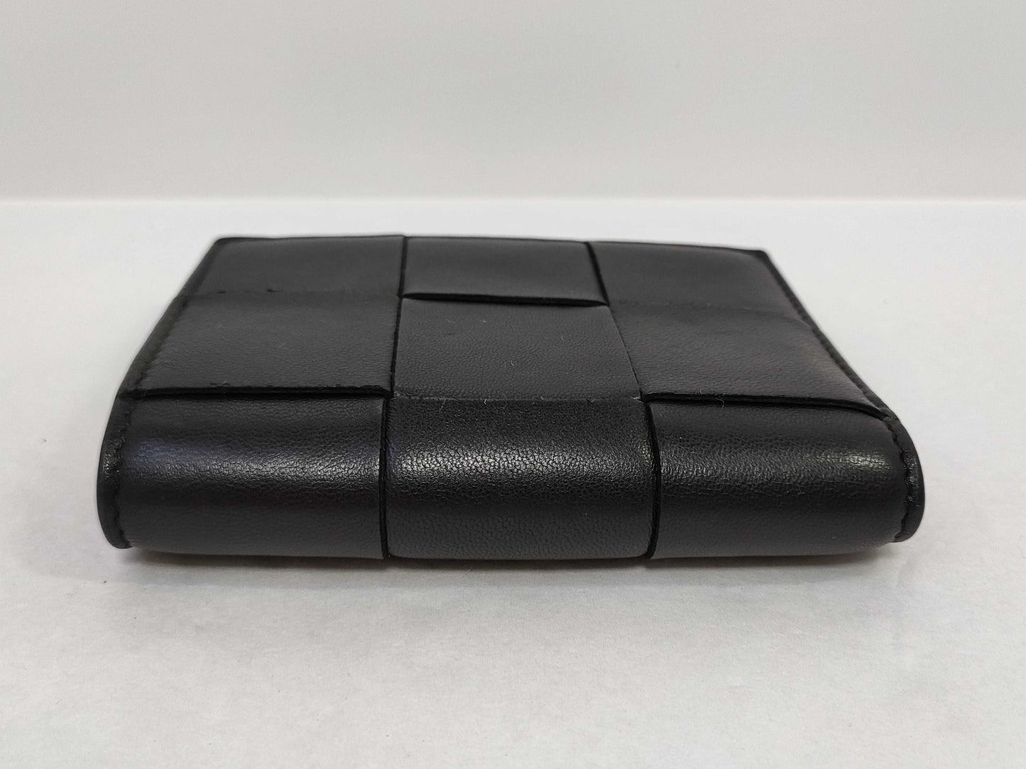 BOTTEGA VENETA Intrecciato Small Maxi Wallet Black