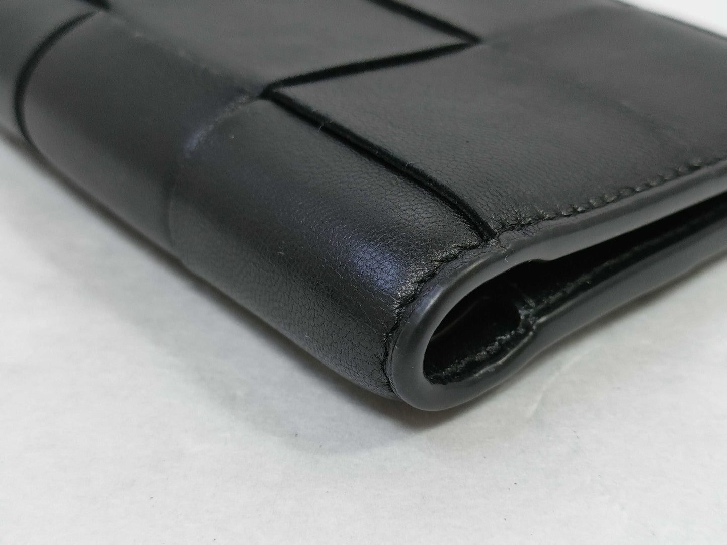 BOTTEGA VENETA Intrecciato Small Maxi Wallet Black