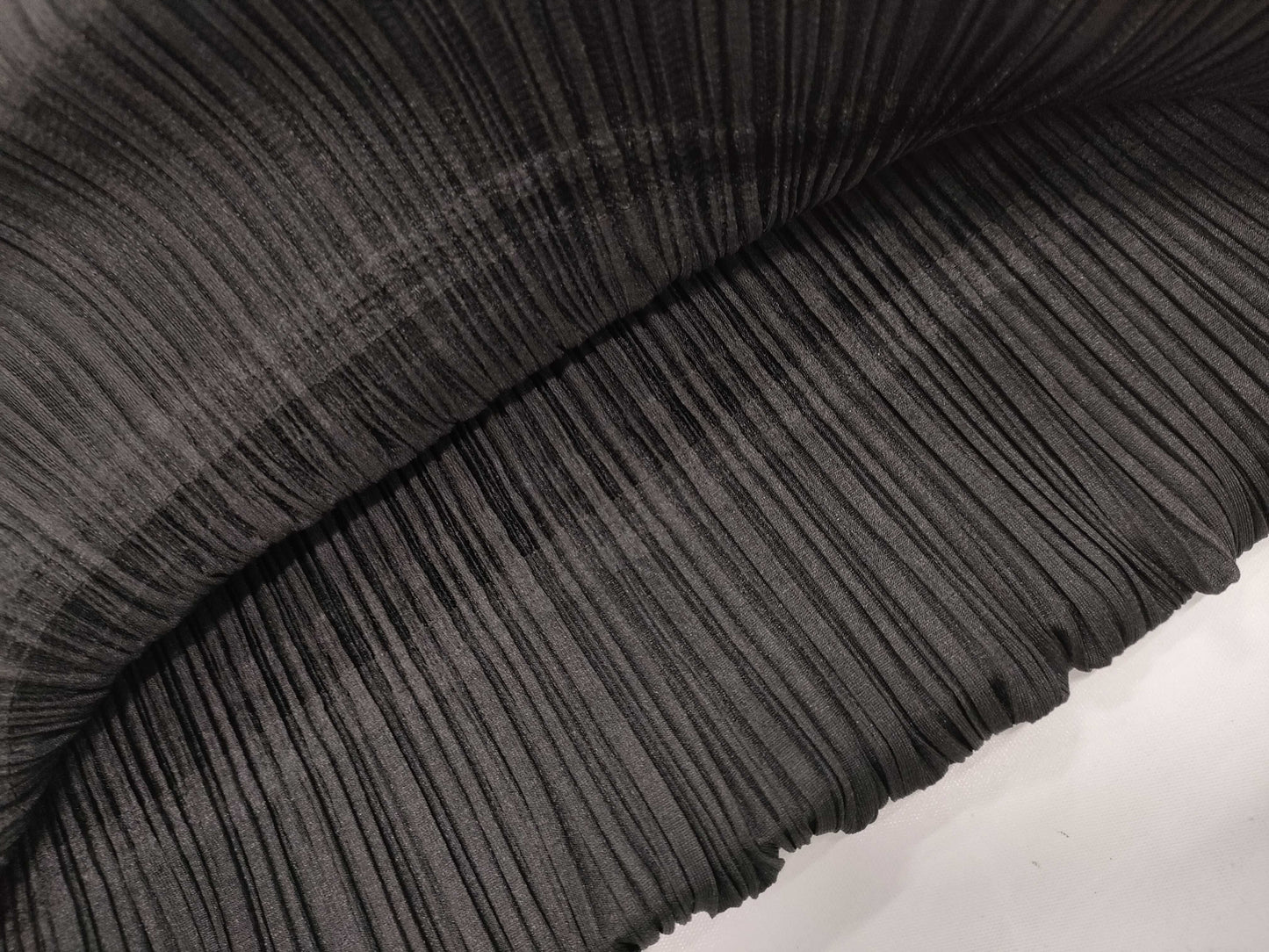 ISSEY MIYAKE Pleats Please Punching Ribbon Motif Top