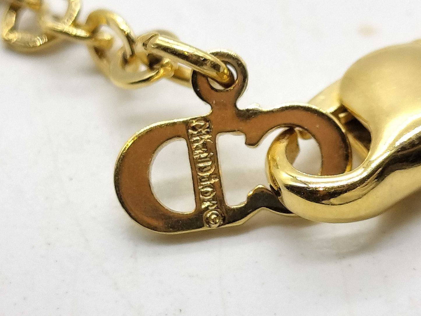 Dior logo necklace necklace