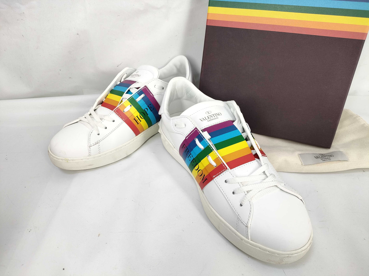 Valentino Garavani PEACE HOPE sneakers